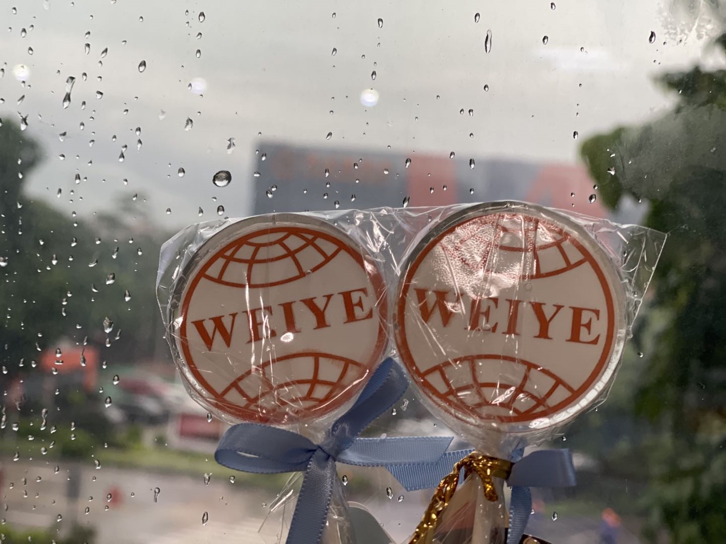 yl6809永利铝材高甜预警 | 六一上班打卡，，，，，，，，遇见甜甜彩蛋